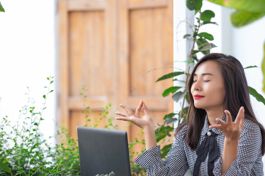 woman from a product team managing stress in a challenging situation