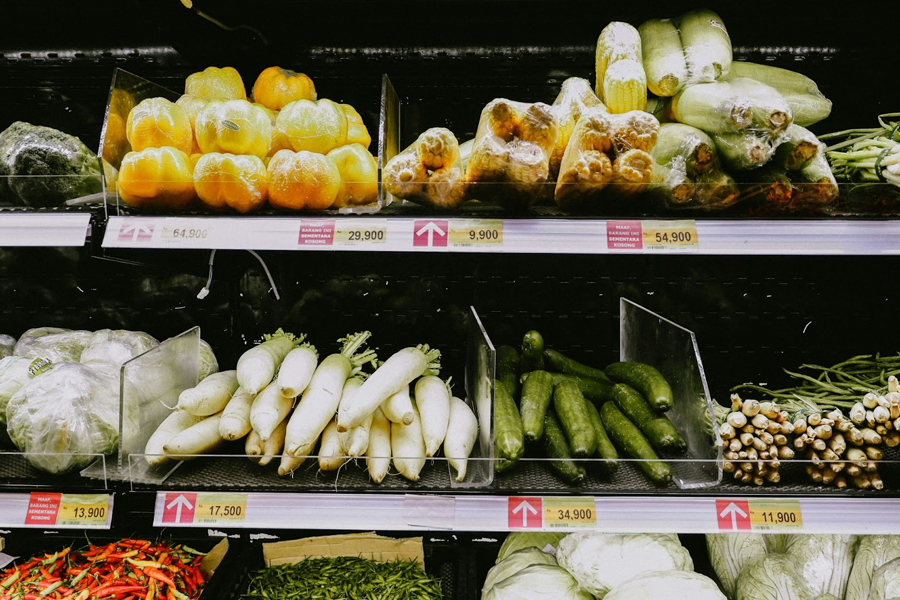 vegetables in store